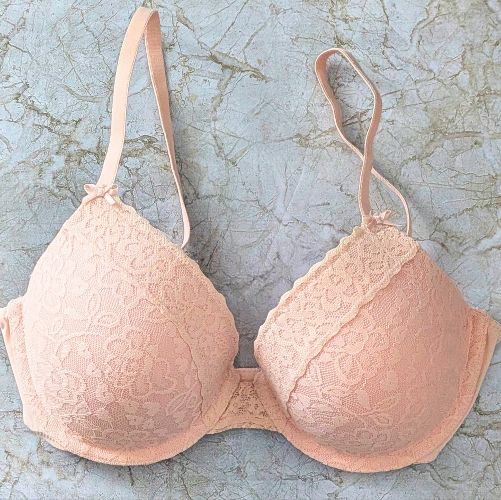 Aerie Lace Push-Up Bra - Light Peachy Colour